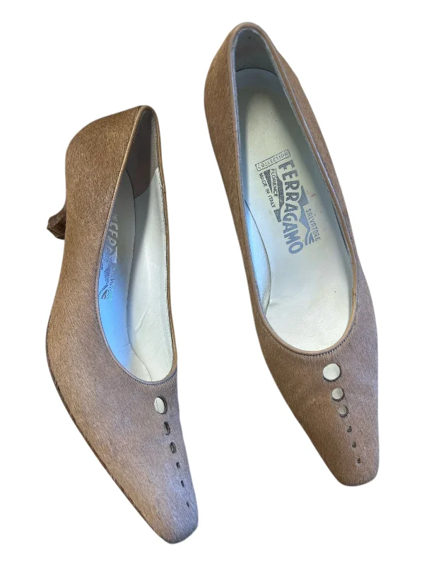 Salvatore Ferragamo Shoe Size 8.5 nude Pony Hair Circles Kitten Heel Pumps