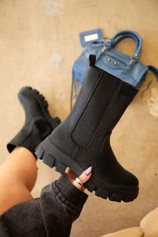 Cold As Ice Flat Boots - Black