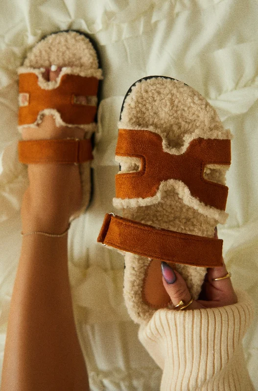 Bailey Faux Sherpa Slip On Sandals - Chestnut