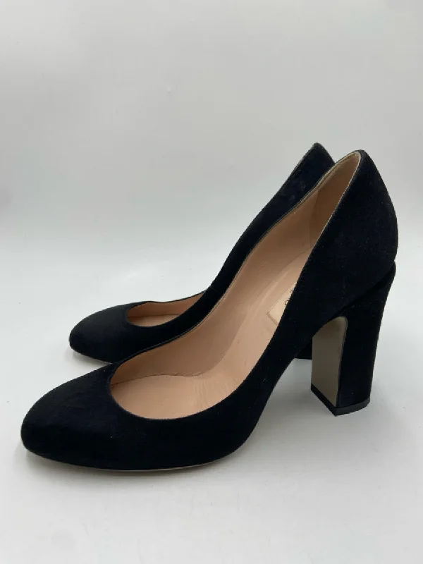 Valentino Shoe Size 36.5 Black Suede round toe Closed Heel Block Heel Pumps