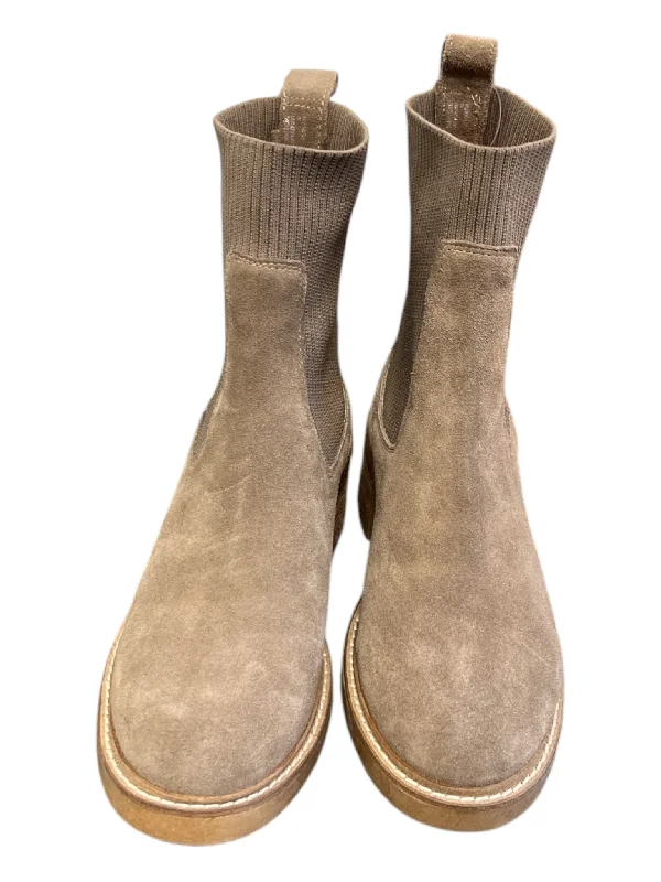 Steve Madden Shoe Size 7 Taupe Suede Stretch Panel Round Toe Slip On Boots