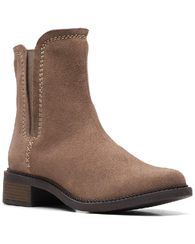 Clarks Maye Zip Suede Boot